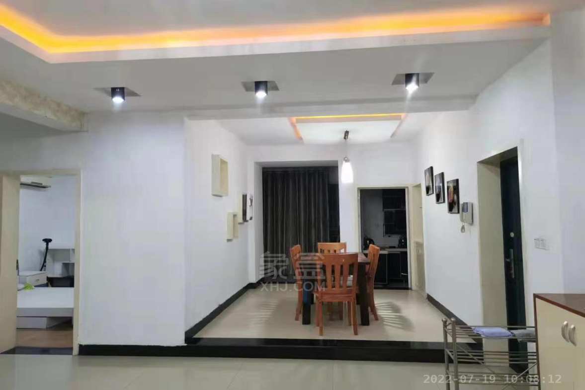 天鹅花园  2室2厅1卫    1300.0元/月室内图