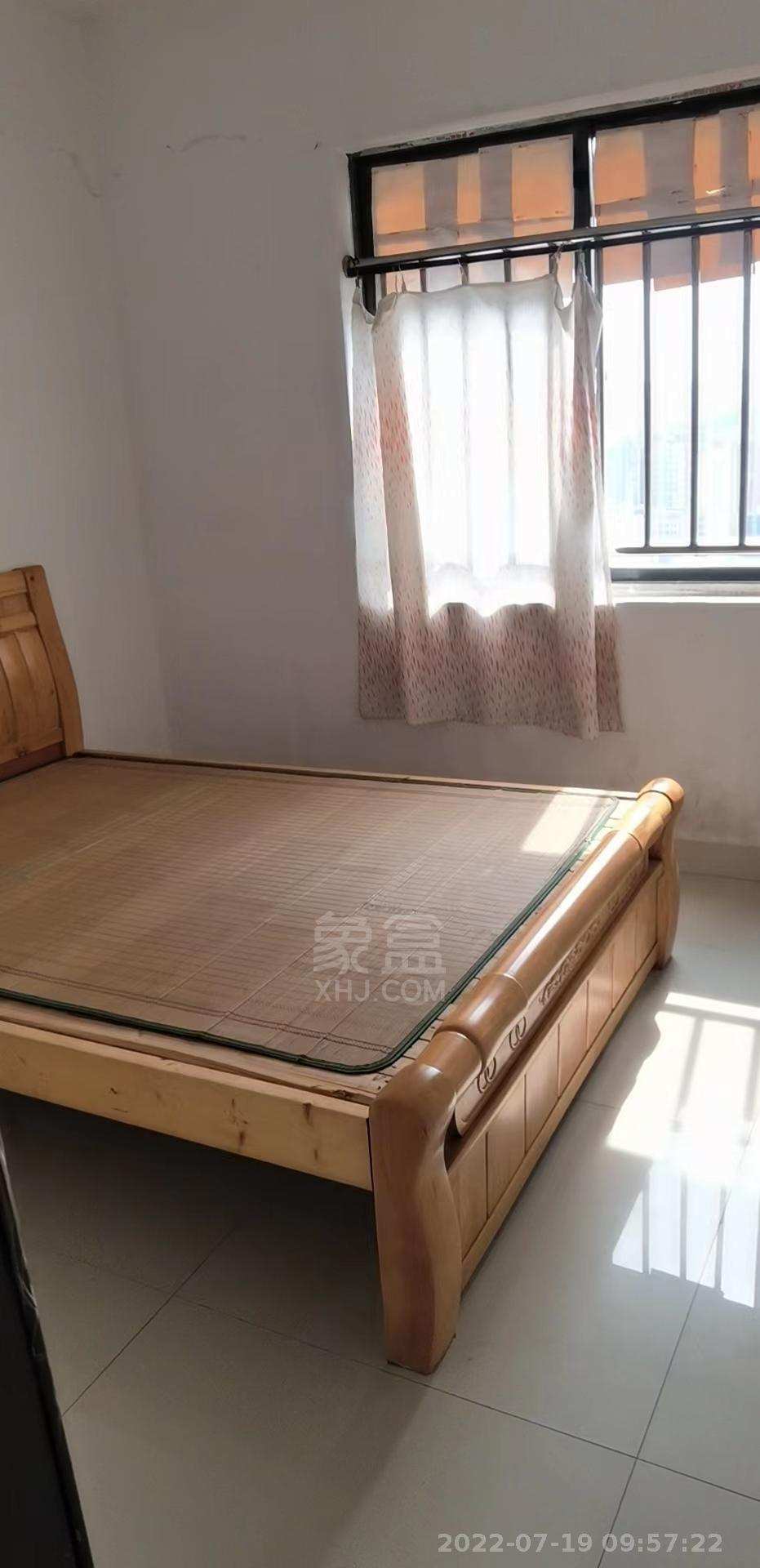 欧洲城楼上公寓楼  3室2厅1卫    1600.0元/月室内图