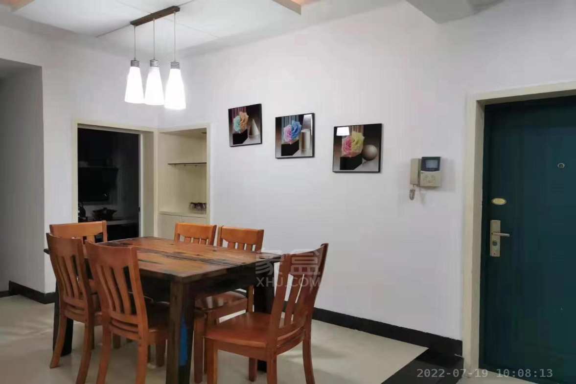 天鹅花园  2室2厅1卫    1300.0元/月室内图