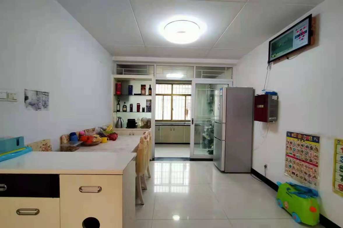 五江建材城  3室2厅1卫    69.8万客厅