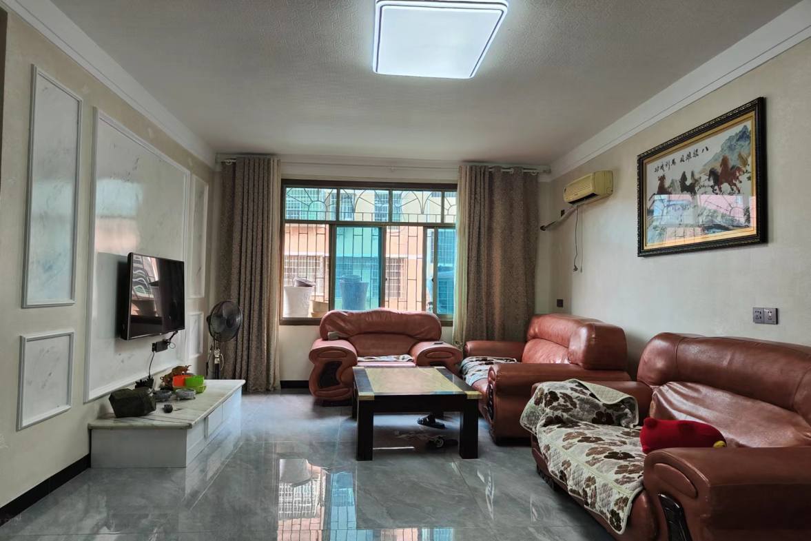 长青居民生活小区  3室2厅1卫    62.8万室内图1