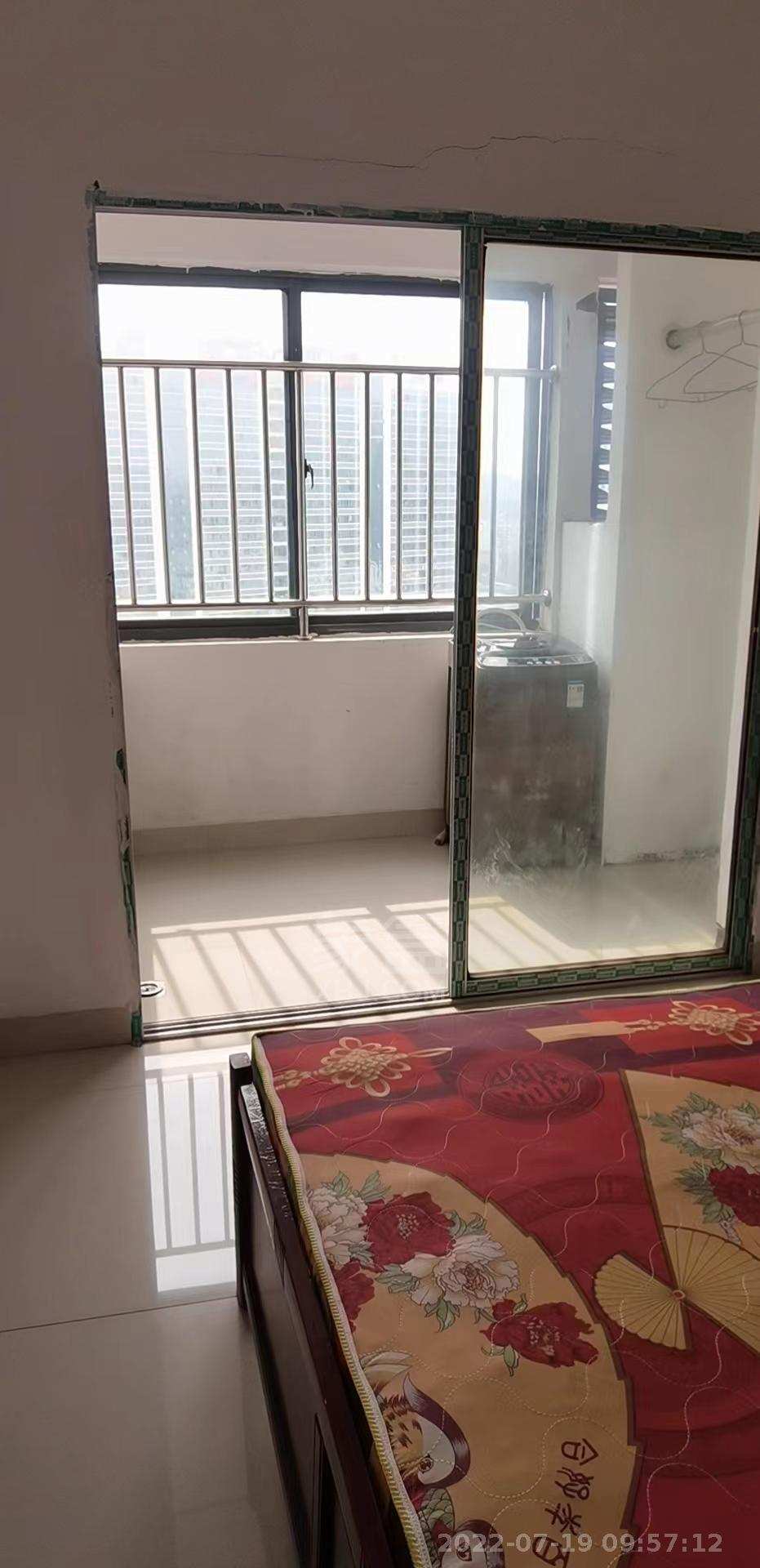 欧洲城楼上公寓楼  3室2厅1卫    1600.0元/月室内图