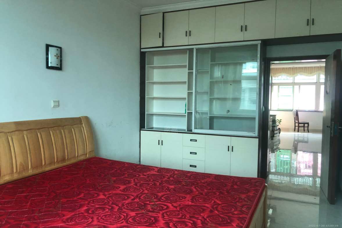 晨光小区 3室2厅1卫 1400.0元/月 晨光小区 3室2厅1卫 1400.0元/月室内图