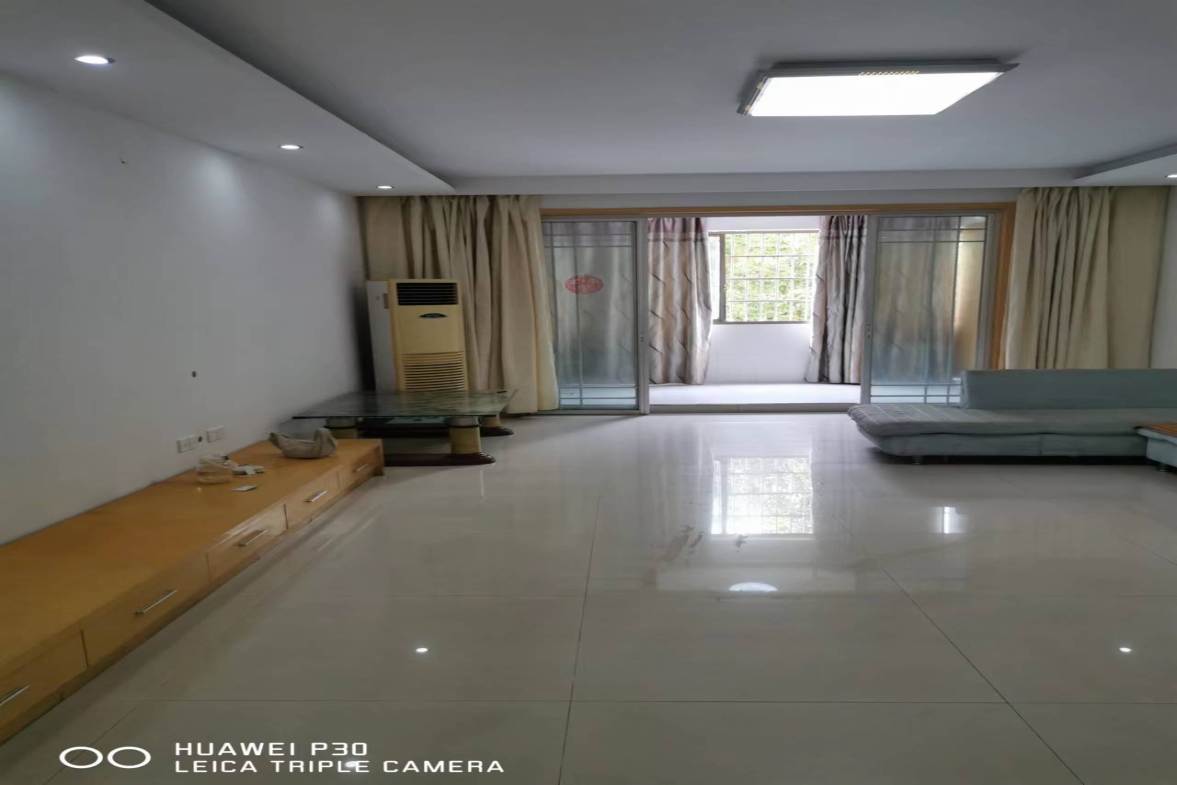 星城花苑  4室2厅2卫   2500.00元/月户型图