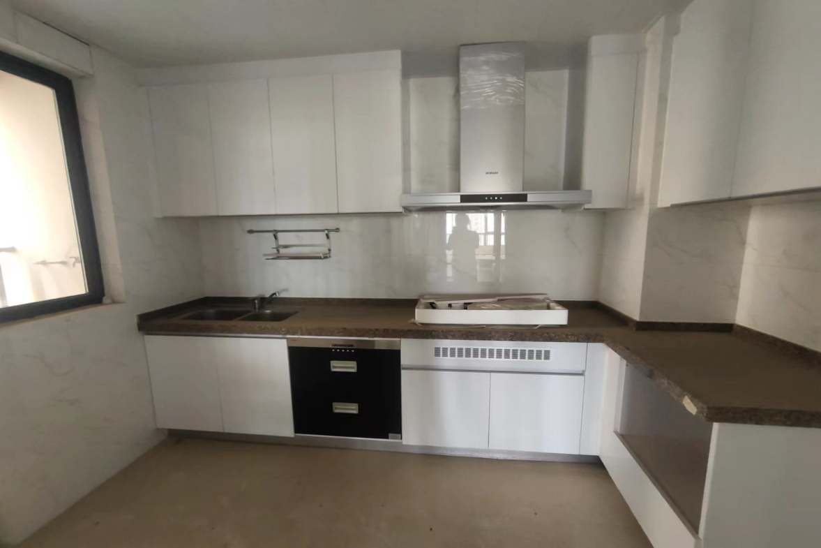 恒大绿洲  3室2厅2卫    2000.0元/月 恒大绿洲  3室2厅2卫    2000.0元/月室内图