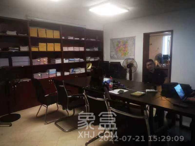 新时代广场  3室2厅1卫    4200.0元/月室内图