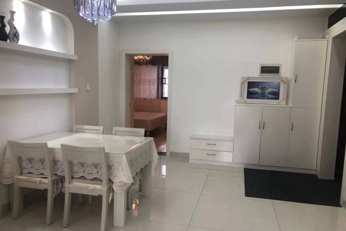 恒大绿洲  3室2厅2卫    2000.0元/月 恒大绿洲  3室2厅2卫    2000.0元/月室内图