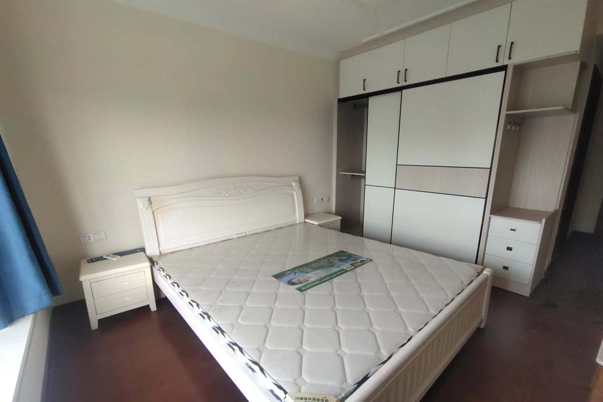 恒大绿洲  3室2厅2卫    2000.0元/月 恒大绿洲  3室2厅2卫    2000.0元/月室内图