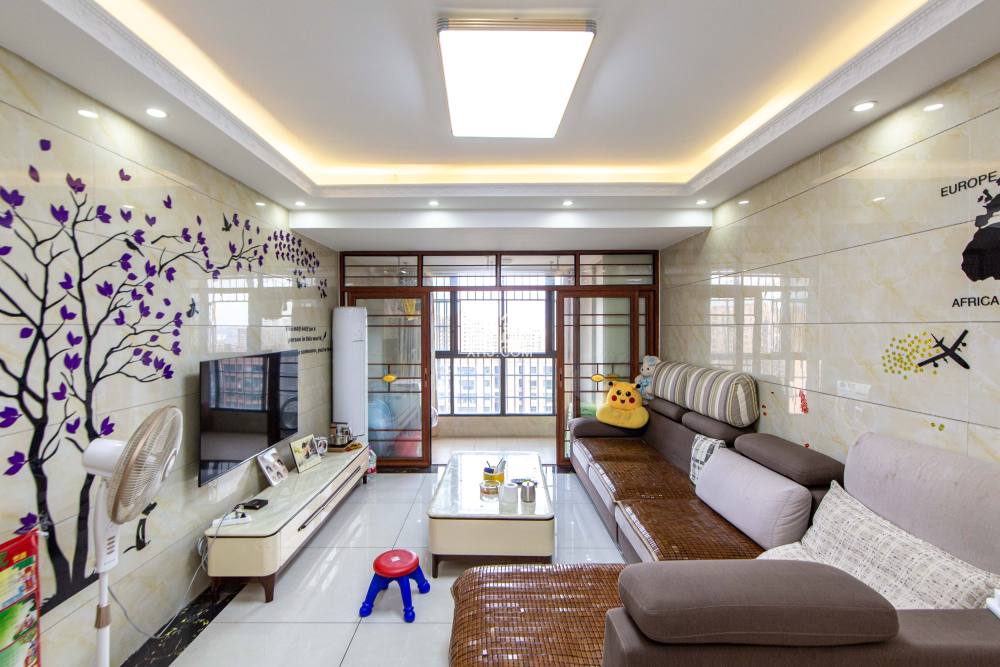 新盛珑璟台 2室2厅1卫 92.0万