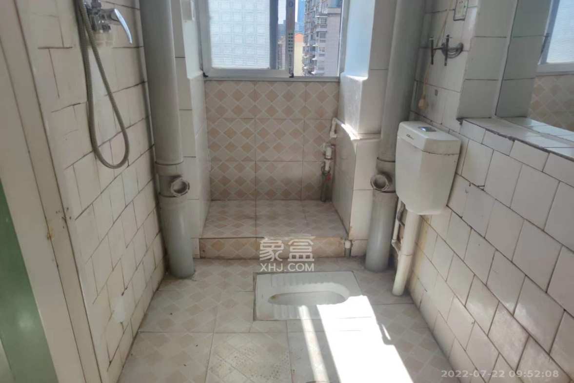 市直属机关宿舍  2室1厅1卫    1500.0元/月室内图