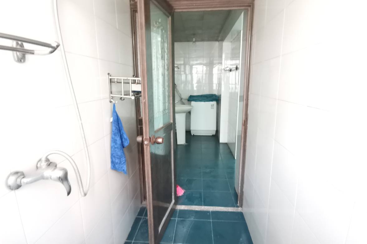 育财农贸市场（民营市场）  0室0厅0卫    49.8万客厅