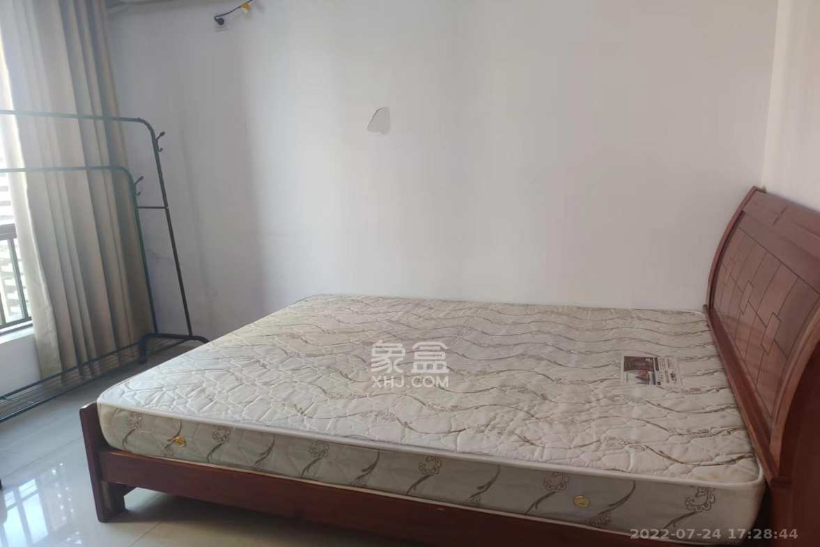 达美D6区  3室2厅1卫    2800.0元/月室内图