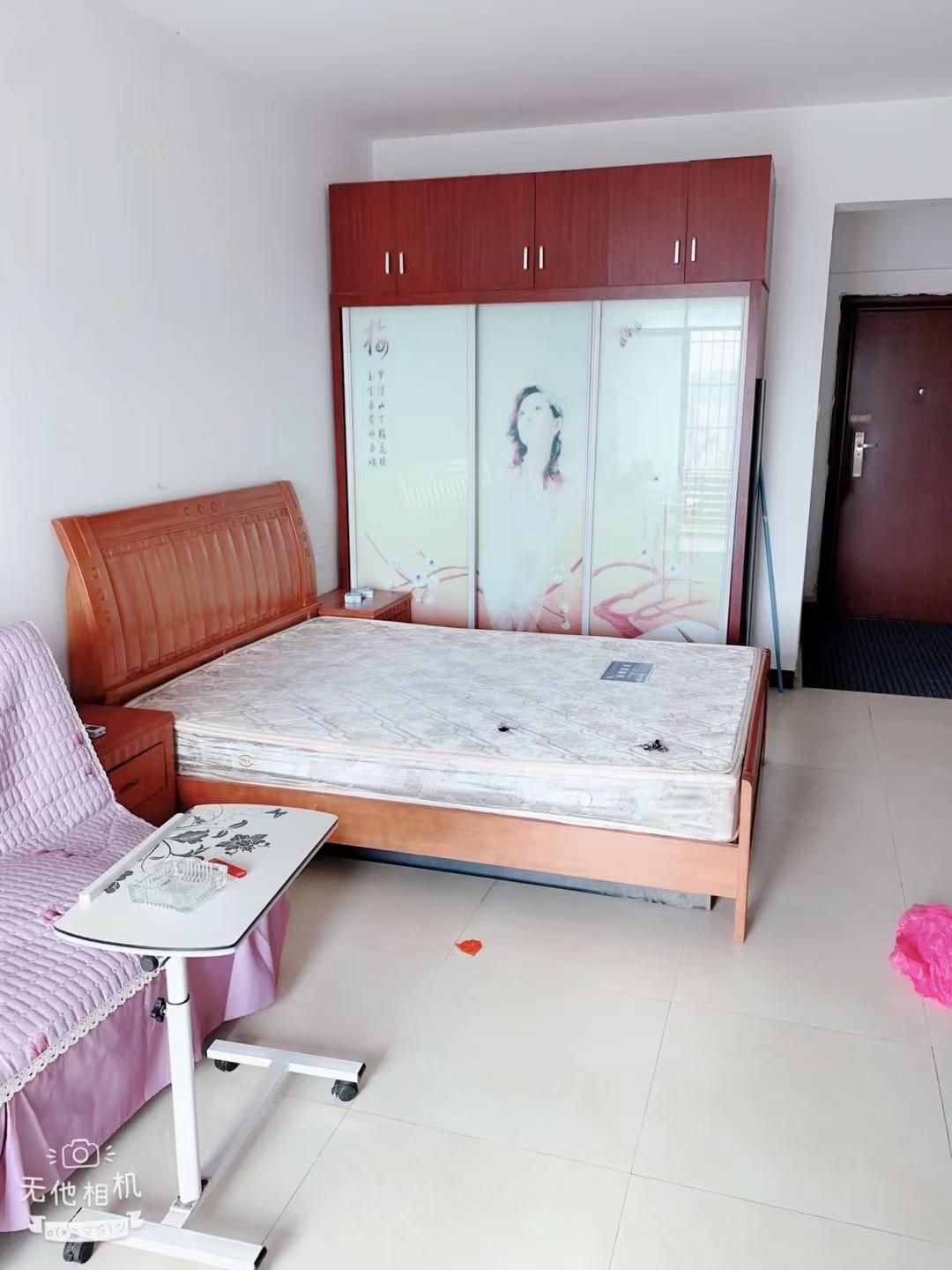 龙泰熙城  1室1厅1卫    1000.0元/月 龙泰熙城  1室1厅1卫    1000.0元/月室内图