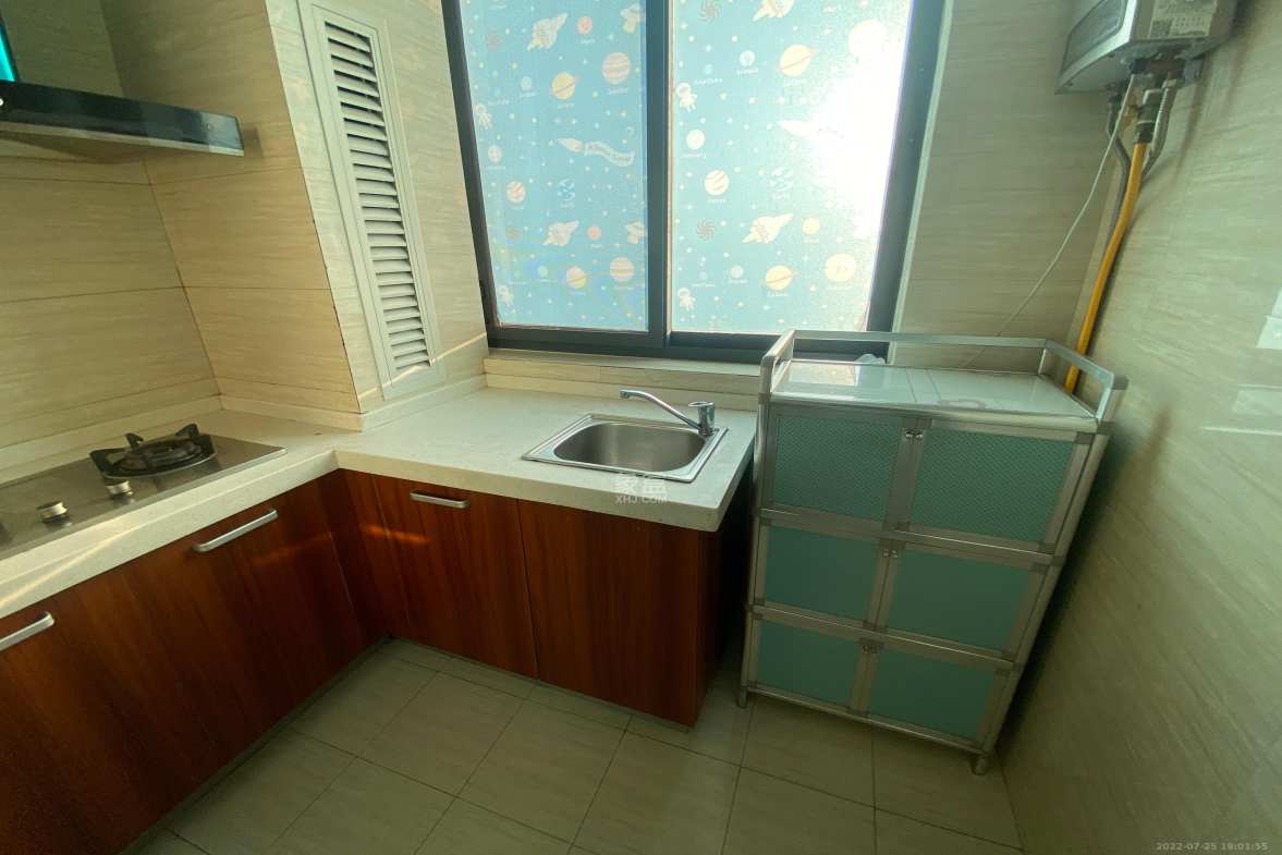 中建木莲工社  2室1厅1卫    2200.0元/月室内图