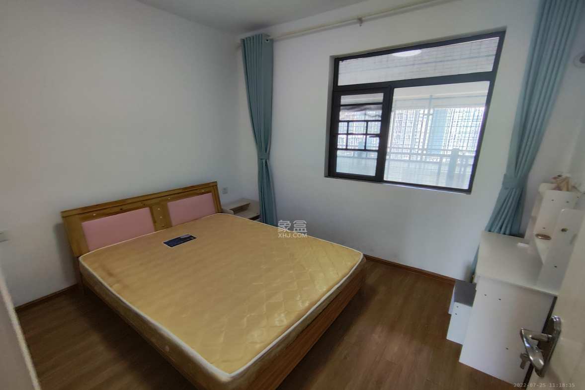 乾源国际 4室2厅2卫 2300.0元/月 乾源国际 4室2厅2卫 2300.0元/月室内图