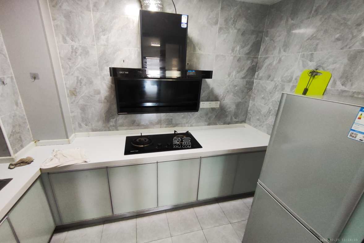 乾源国际 4室2厅2卫 2300.0元/月 乾源国际 4室2厅2卫 2300.0元/月室内图