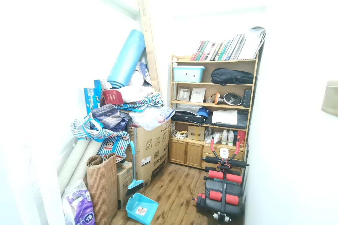 朝阳银座  3室1厅1卫    2600.0元/月室内图