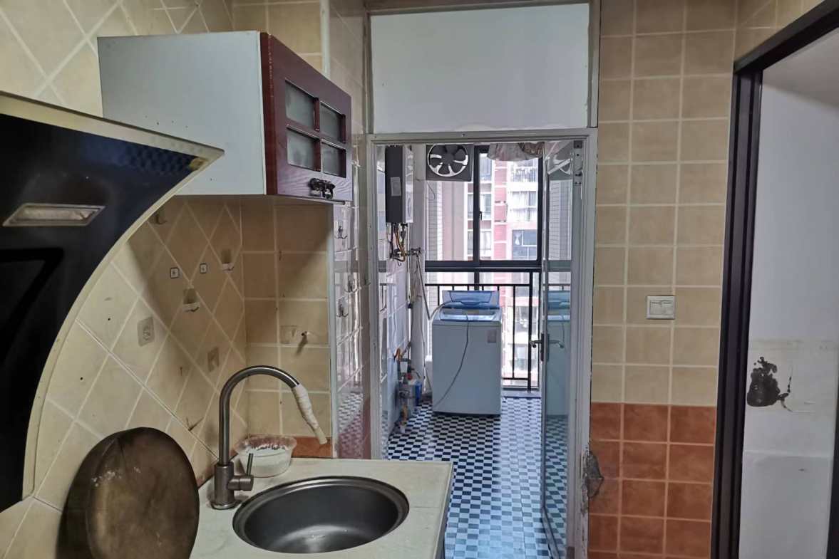愉景湾东域  2室1厅1卫   1500.00元/月室内图