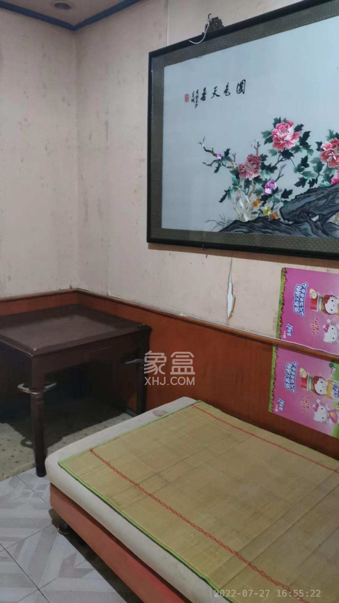燕山街社区  3室1厅1卫    2000.0元/月室内图