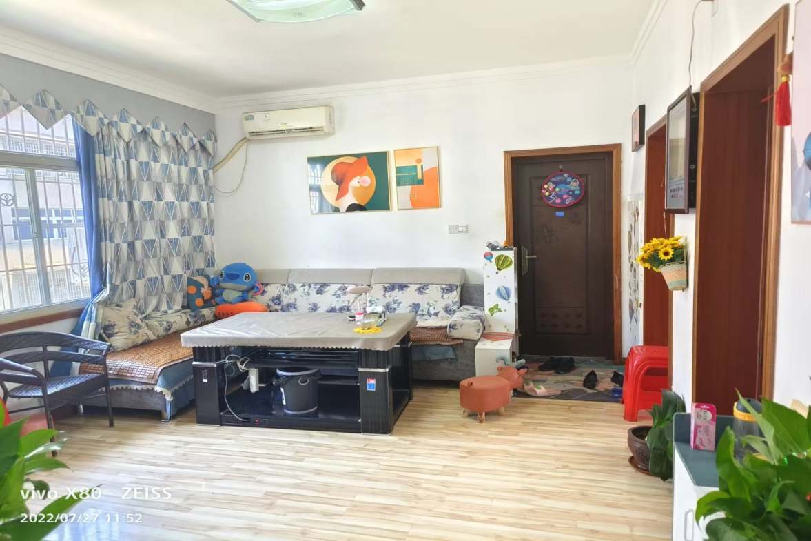 涟钢福岭路二十三冶住宅楼  3室2厅1卫    39.8万 涟钢福岭路二十三冶住宅楼  3室2厅1卫    39.8万室内图