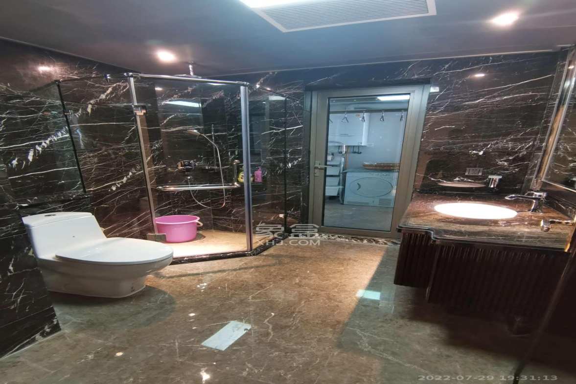 中隆国际嘉熙中心 3室2厅3卫 9800.0元/月 中隆国际嘉熙中心 3室2厅3卫 9800.0元/月室内图