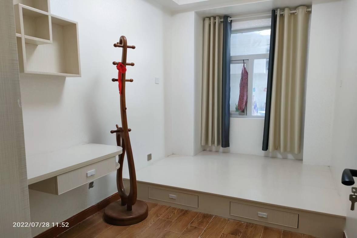 建设鑫苑  4室2厅2卫    3500.0元/月室内图