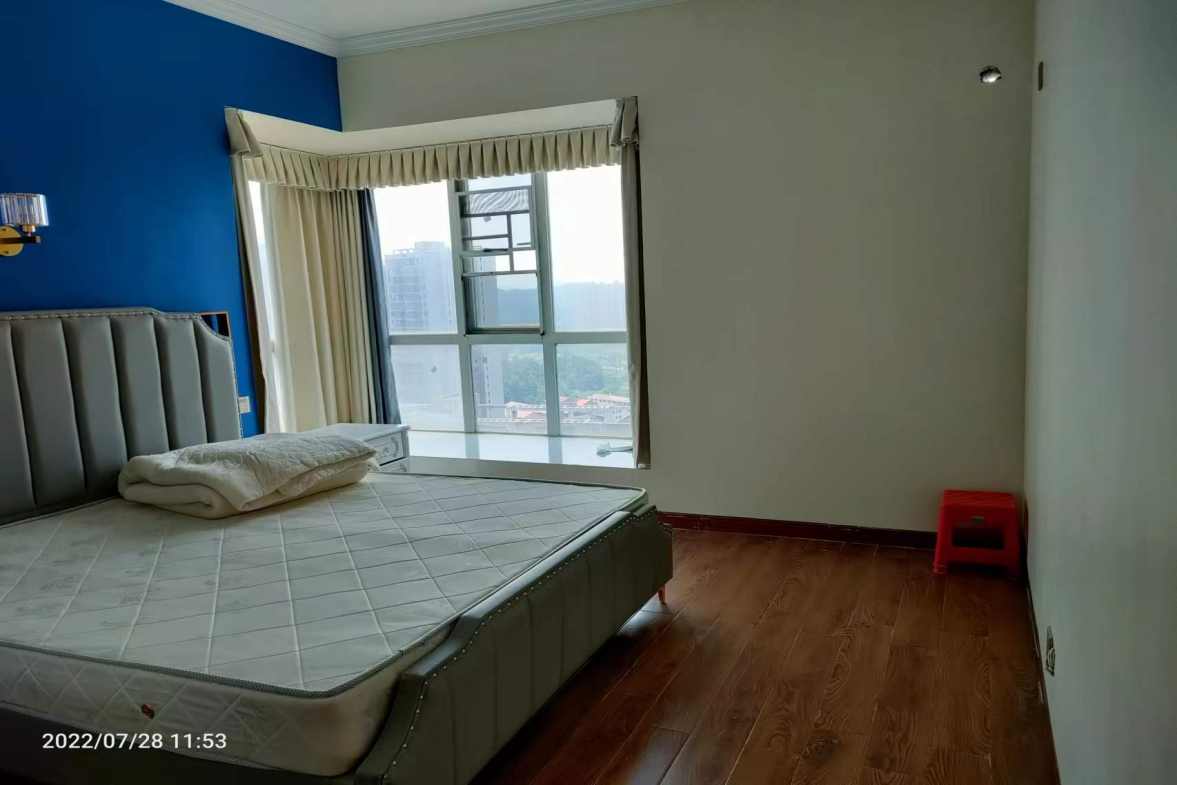 建设鑫苑  4室2厅2卫    3500.0元/月室内图