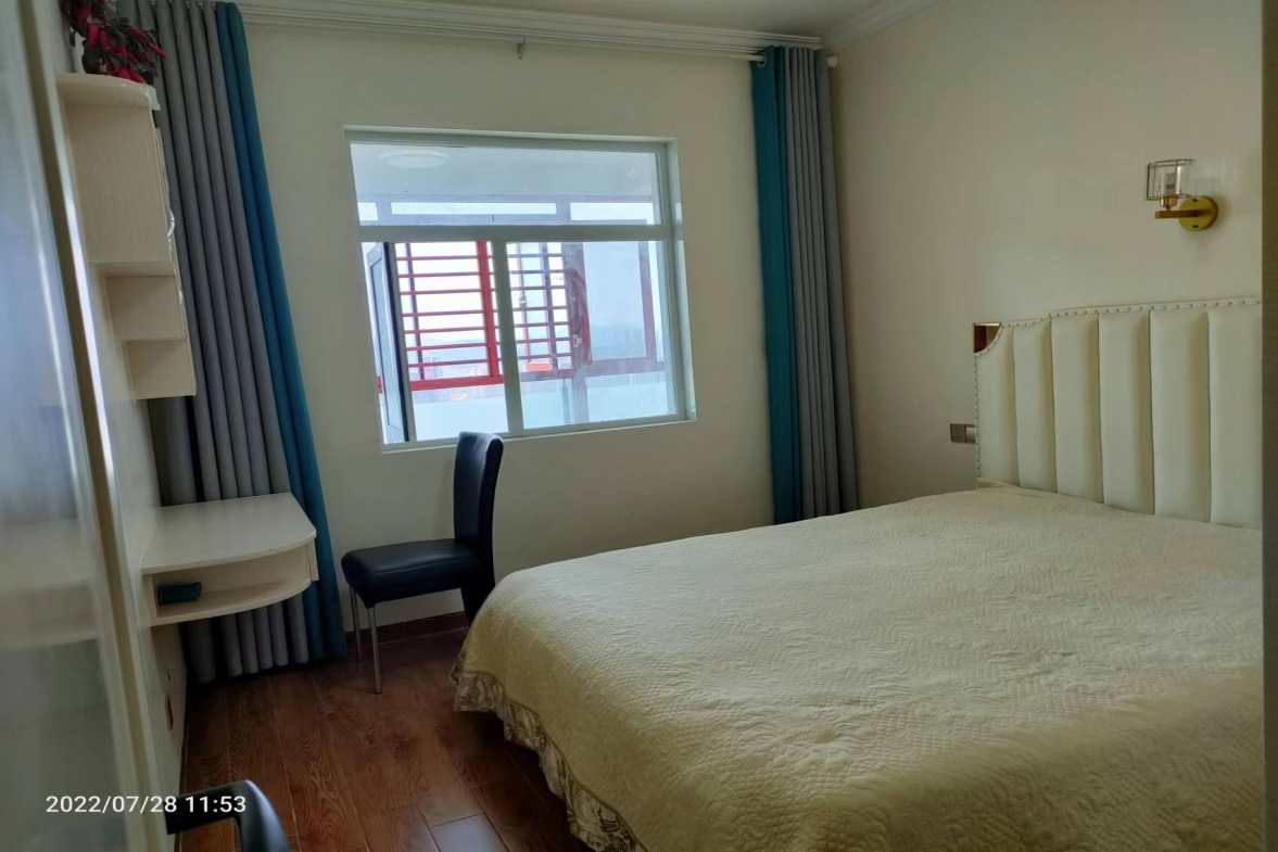 建设鑫苑  4室2厅2卫    3500.0元/月室内图