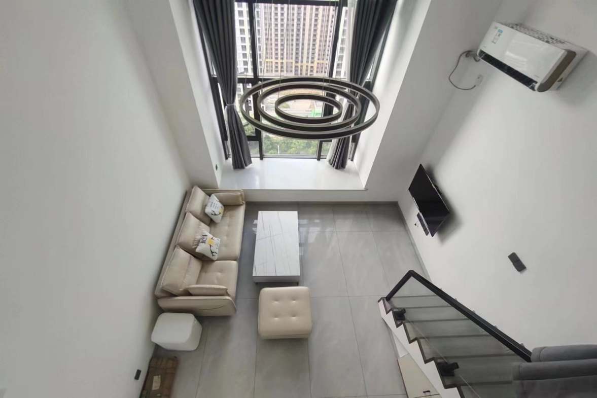 恒大绿洲  0室0厅0卫    1300.0元/月室内图1