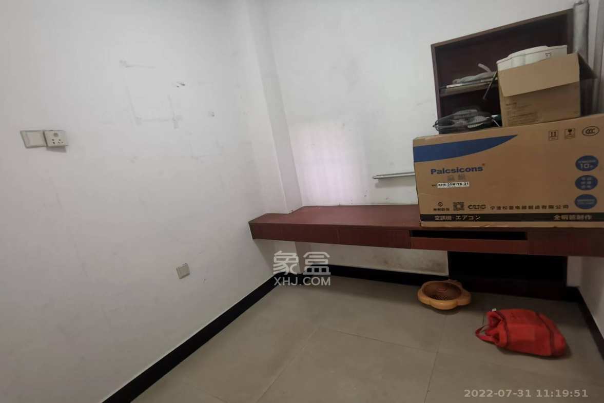 中南汽车世界 3室2厅1卫 1500.0元/月 中南汽车世界 3室2厅1卫 1500.0元/月小区图