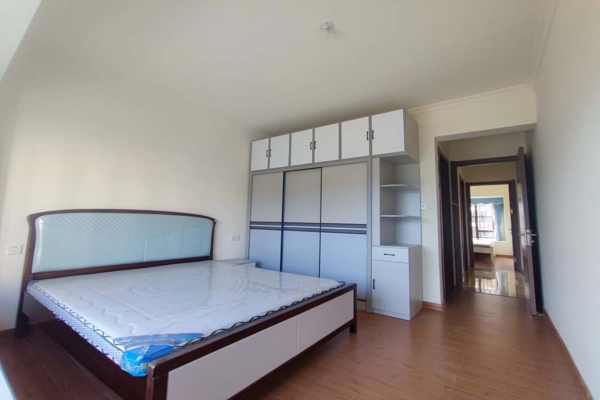 碧桂园豪园-二期  3室2厅2卫    2300.0元/月室内图