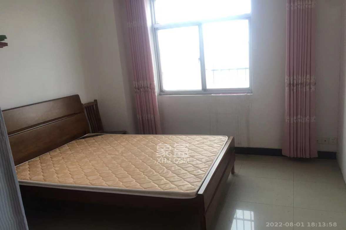 四季如春酒店(原名鑫元大酒店)  4室2厅2卫    3400.0元/月室内图