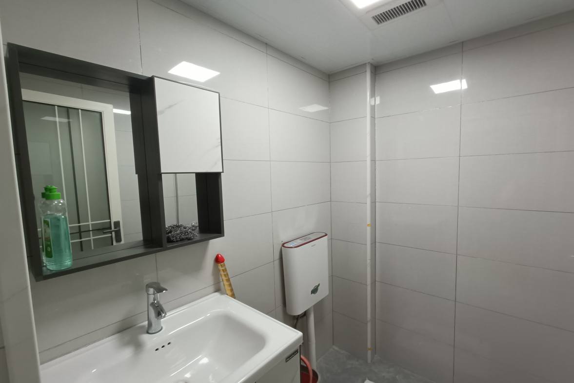 盛世时代广场  1室1厅1卫    34.8万客厅