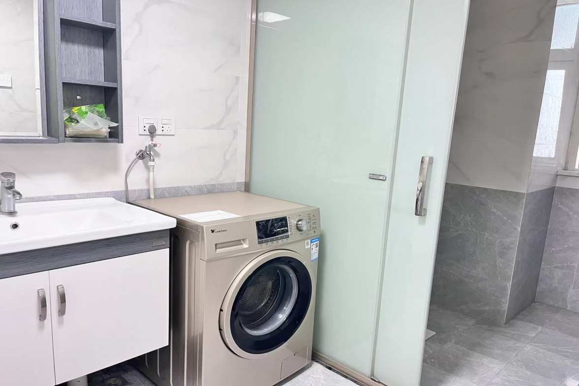 万达湖公馆 3室2厅1卫 3100.0元/月 万达湖公馆 3室2厅1卫 3100.0元/月室内图