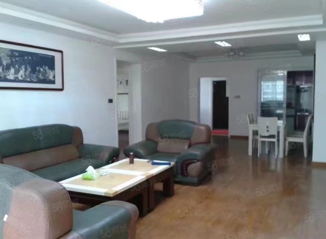 娄星东苑  2室2厅2卫    65.0万