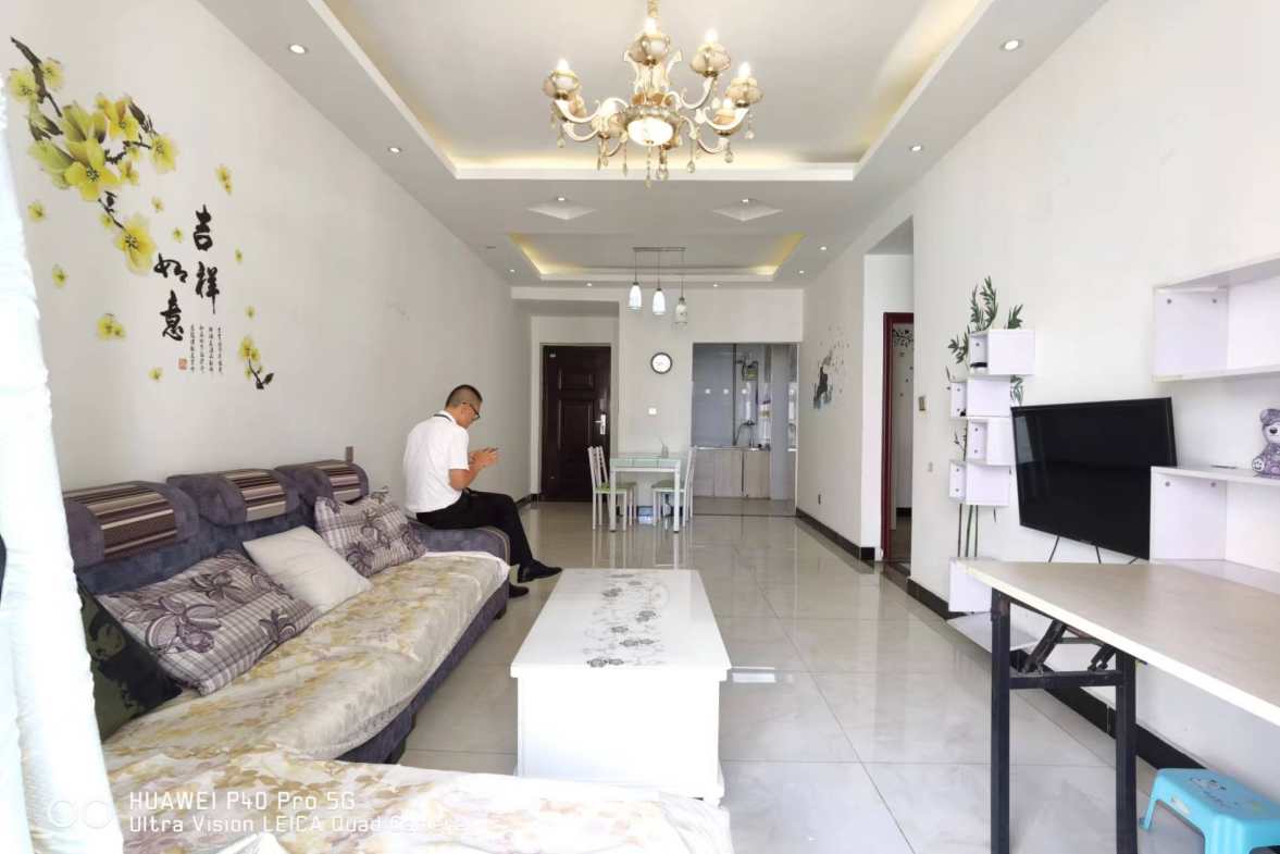 美的林城时代  3室2厅1卫    2600.0元/月室内图