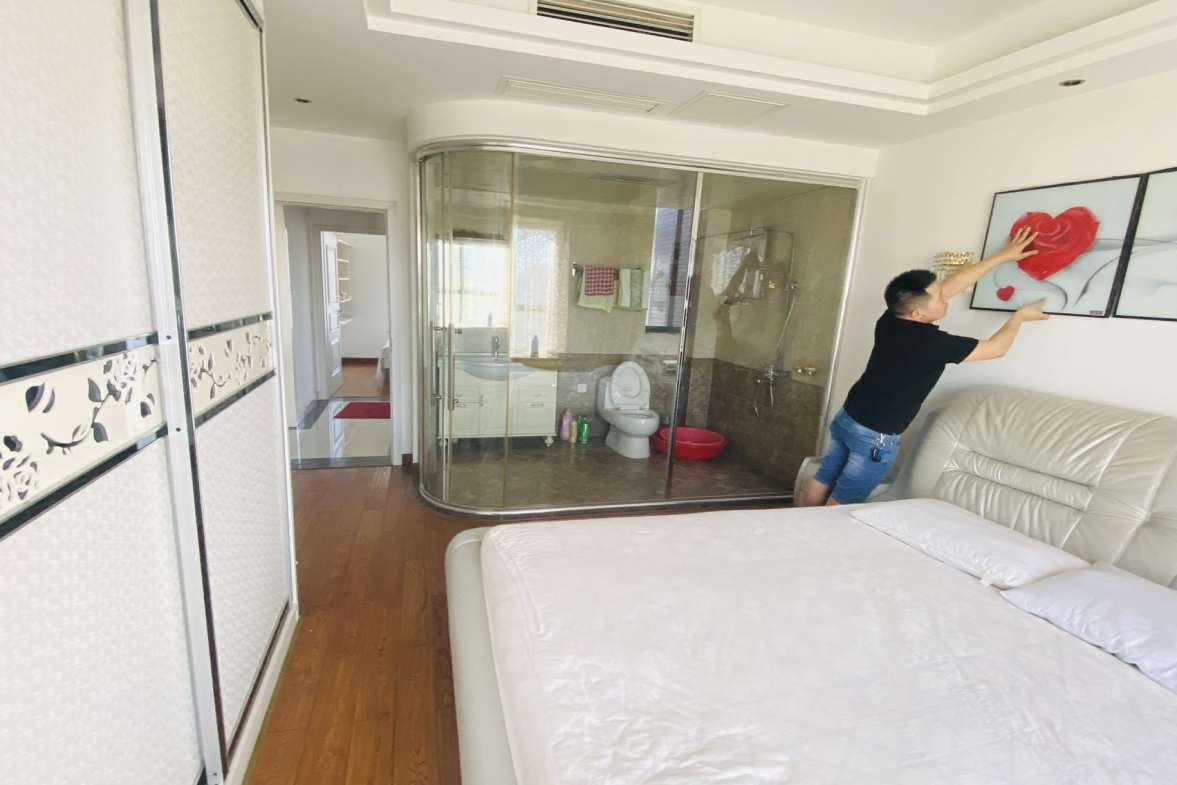 旺佳华府  3室2厅2卫   2800.00元/月室内图
