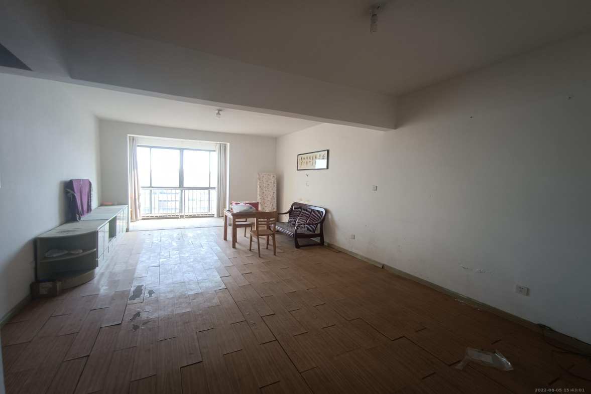 阳光新城  4室2厅2卫    2600.0元/月室内图