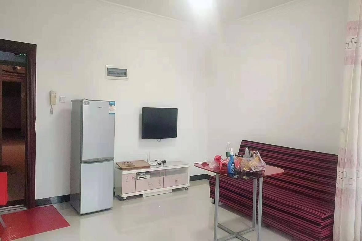 湘中园  1室1厅1卫    1000.0元/月室内图1