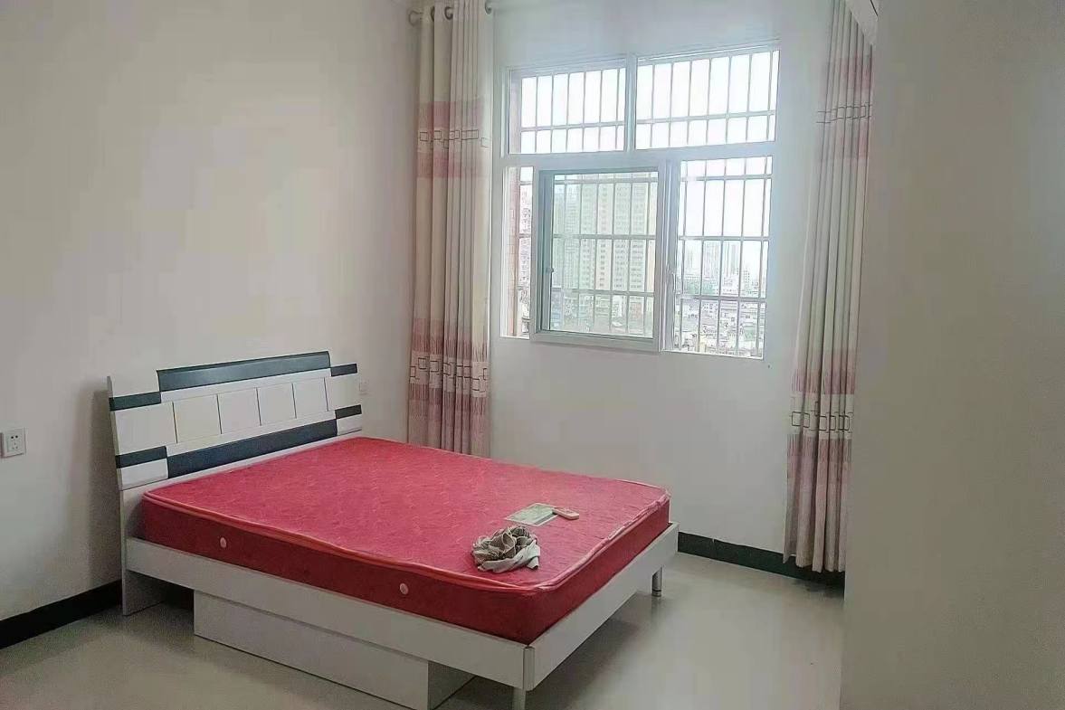 湘中园  1室1厅1卫    1000.0元/月室内图