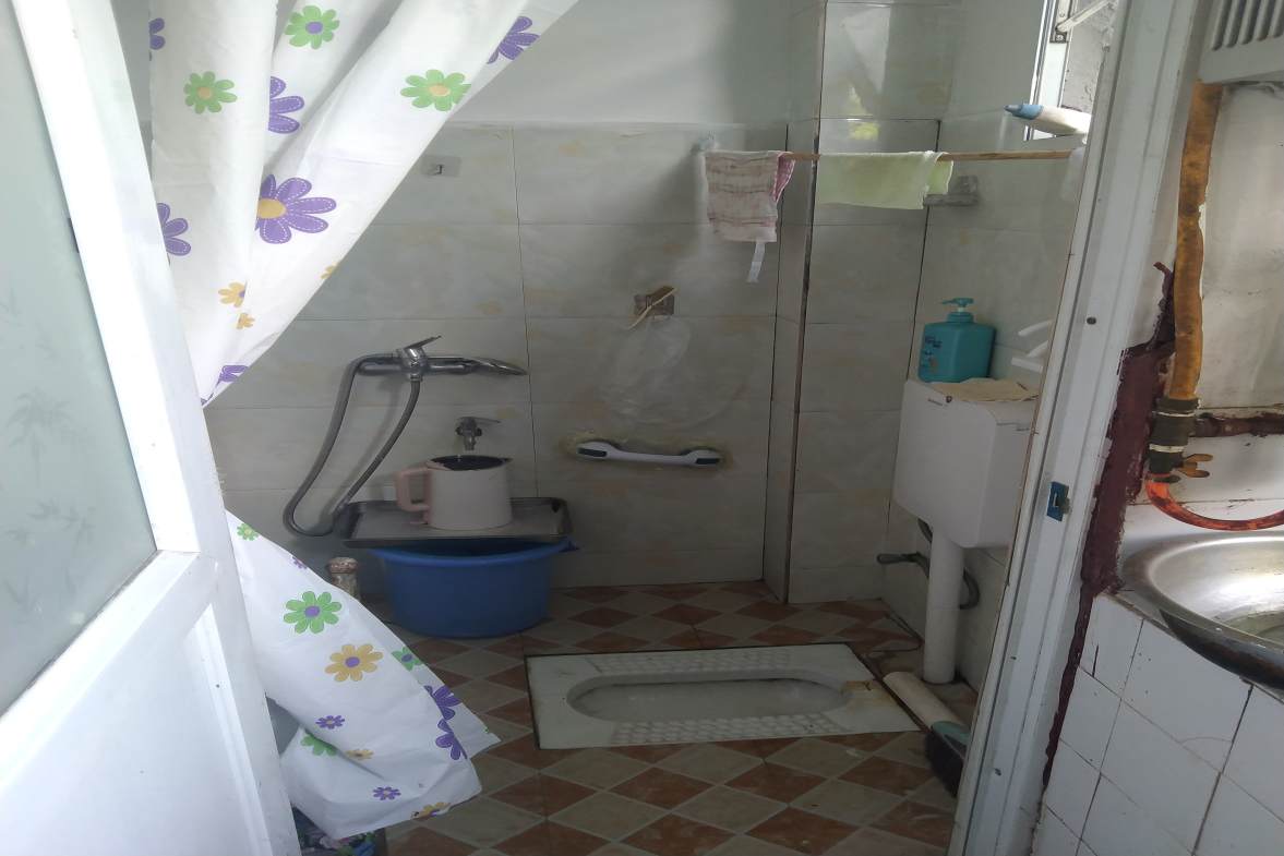 区政府  3室2厅1卫    46.8万 区政府  3室2厅1卫    46.8万客厅