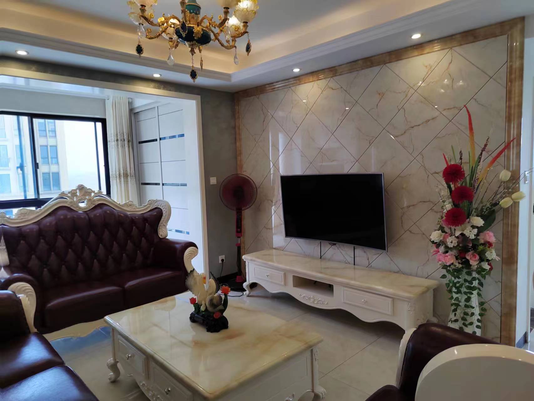 星河国际  3室2厅1卫   103.00万