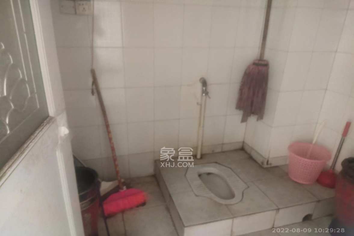 鸿盛大厦  1室1厅1卫    1800.0元/月室内图