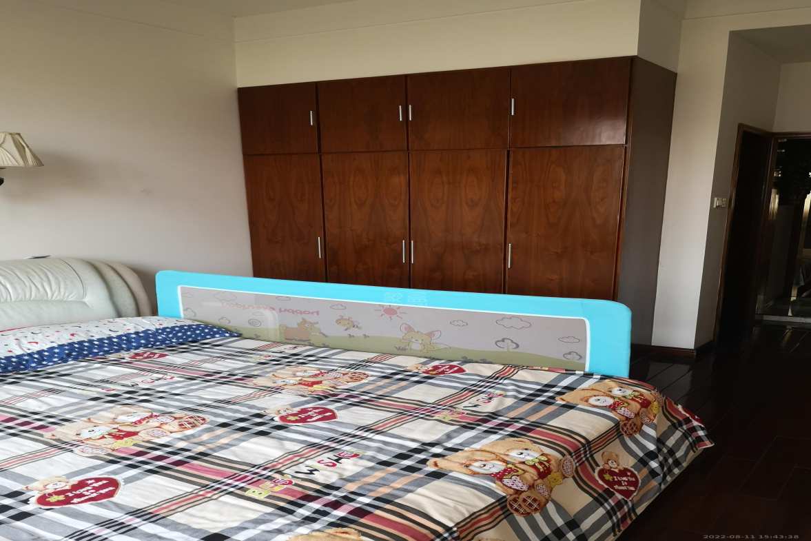 朝阳花园  3室2厅1卫    1800.0元/月室内图