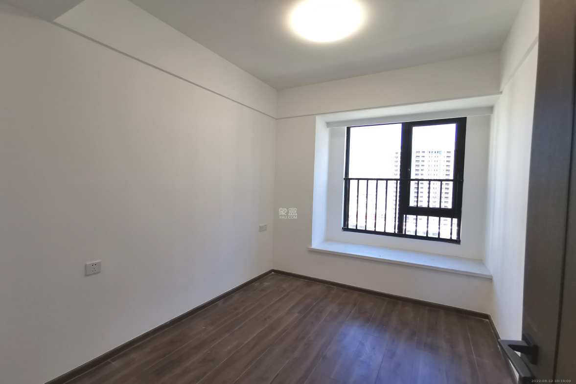 金茂建发观悦  4室2厅2卫    4000.0元/月室内图