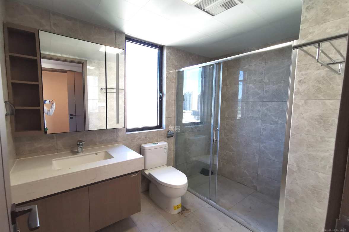 金茂建发观悦  4室2厅2卫    4000.0元/月室内图