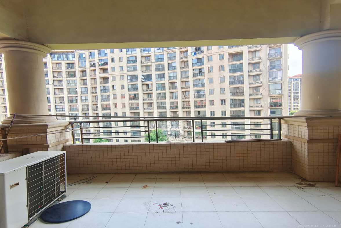 长沙玫瑰园 3室2厅2卫 1500.0元/月 长沙玫瑰园 3室2厅2卫 1500.0元/月室内图