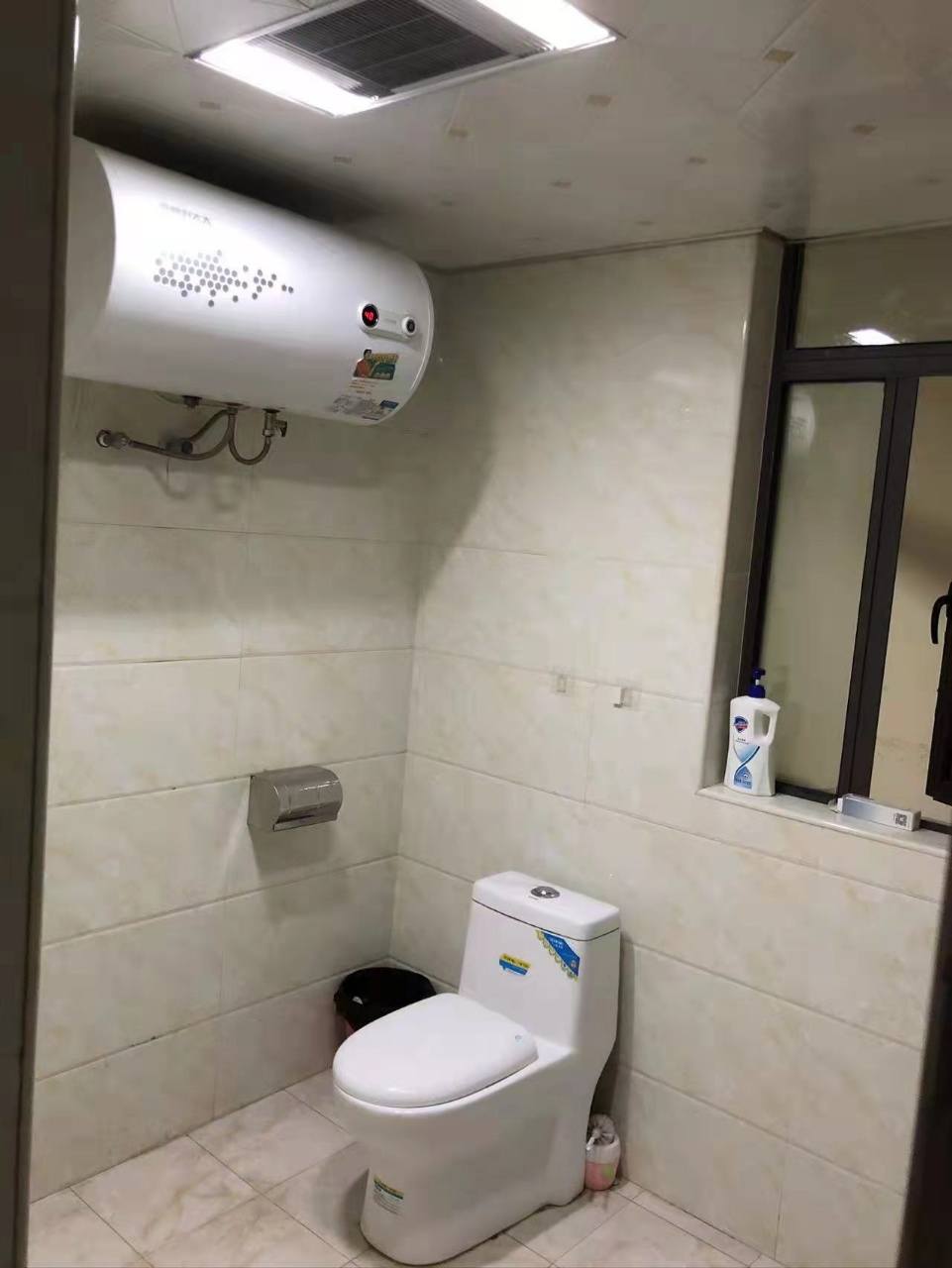 万豪城市花园 3室2厅2卫 2600.0元/月 万豪城市花园 3室2厅2卫 2600.0元/月室内图