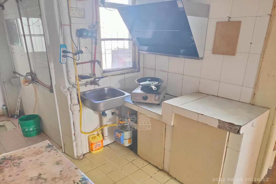 解放街幸福村  2室1厅1卫   700.00元/月室内图