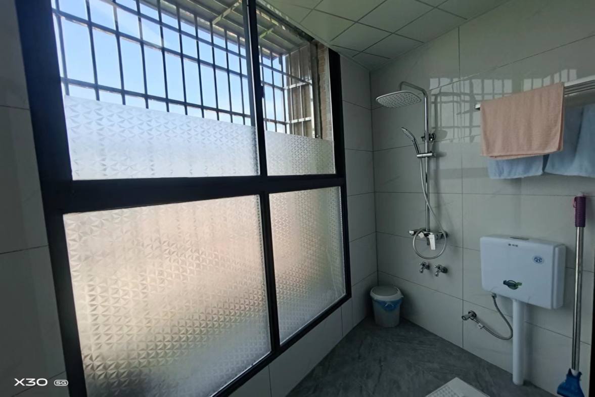 新九龙环球商业广场  2室1厅1卫    1500.0元/月室内图